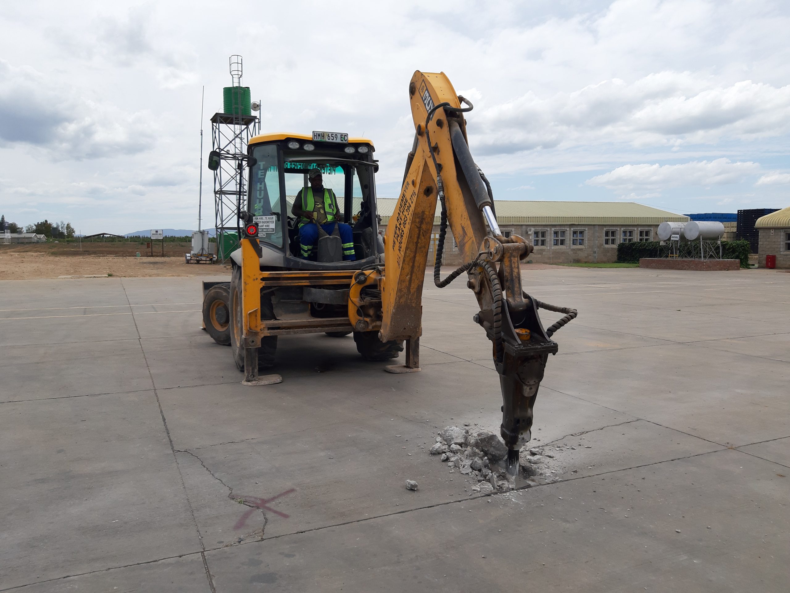 Demolition, breaking of concrete