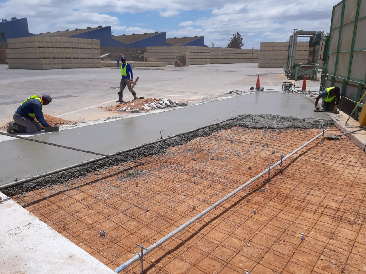 quality control, preparing for concrete slab, reinforced mesh